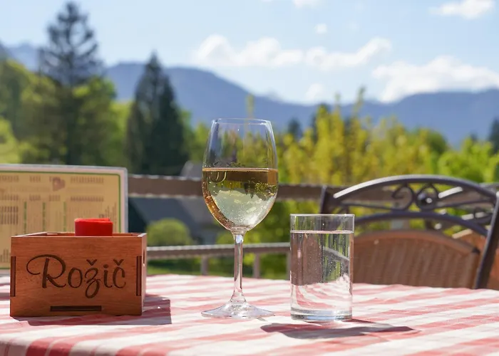 Rozic فندق مبيت وإفطار 3*