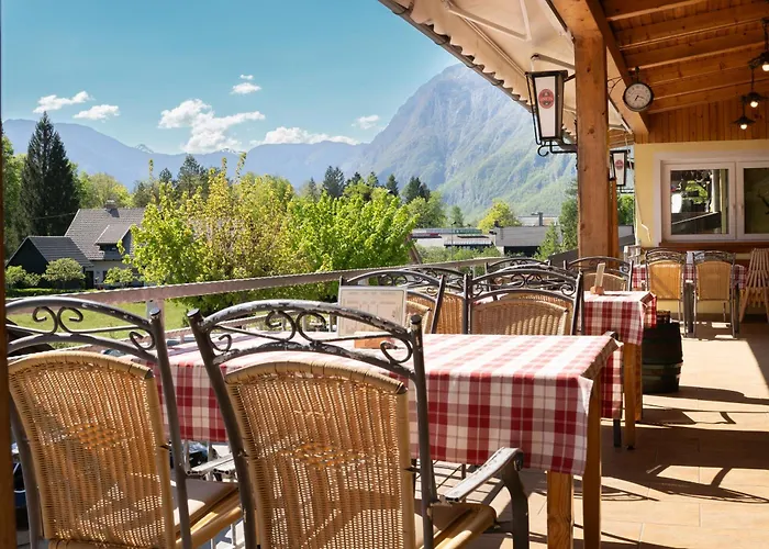 Rozic فندق مبيت وإفطار بوينج